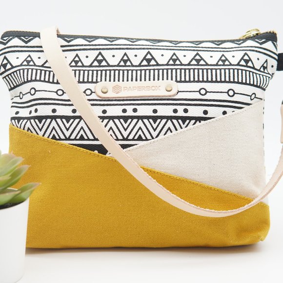 Alicia (medium) Sling Purse - Picture 11 of 11